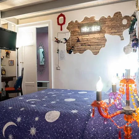 LE STREGHE rooms e art,centralissimo con garage su richiesta-3